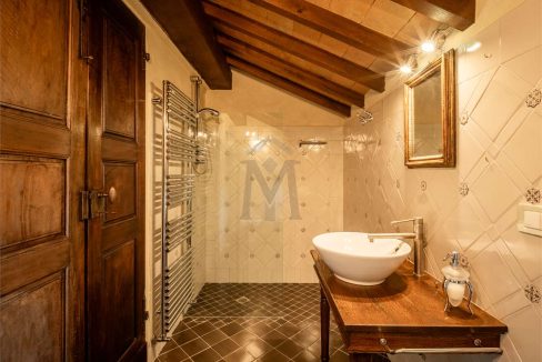 imm_45564-20251009110223-1280-