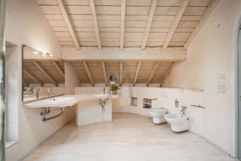 imm_45580-20251009110308-1280-