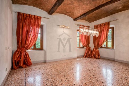 imm_45582-20251009105124-1280-