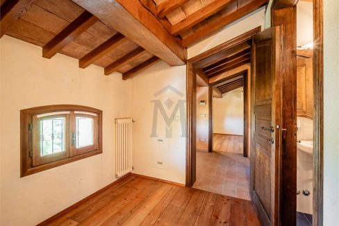 imm_45599-20251009111125-1280-