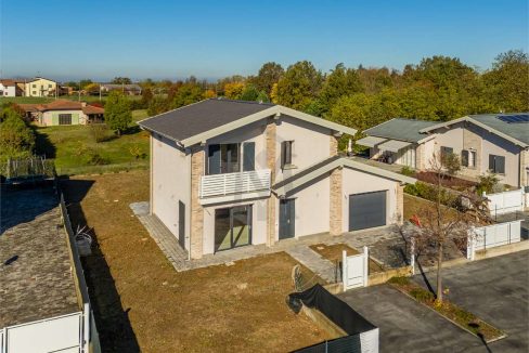 imm_46339-20251106174029-1280-