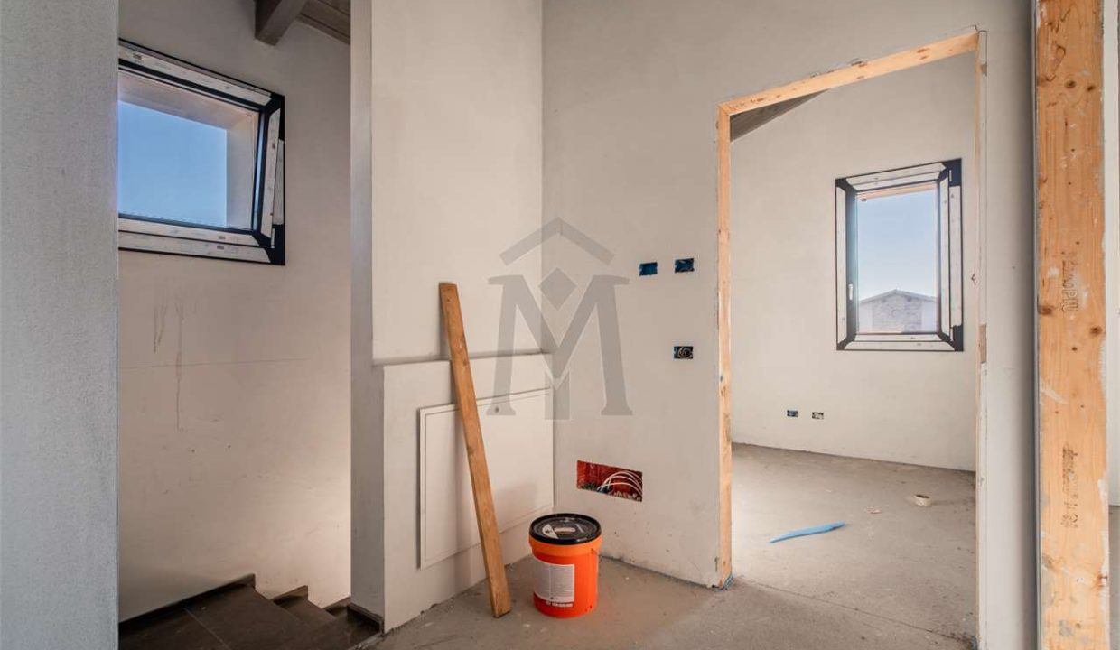 imm_46349-20251106174302-1280-