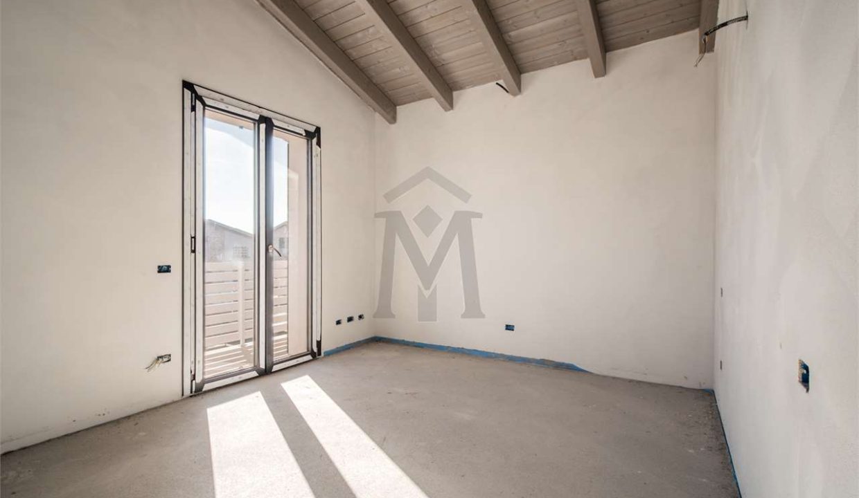 imm_46350-20251106174453-1280-