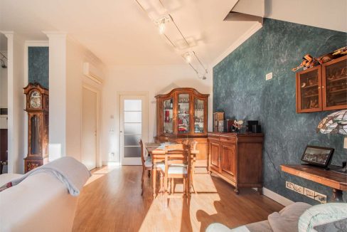 imm_46679-20251202103114-1280-