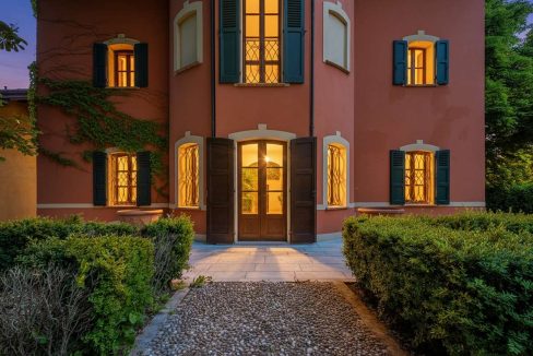 imm_47166-20251204172350-1184-