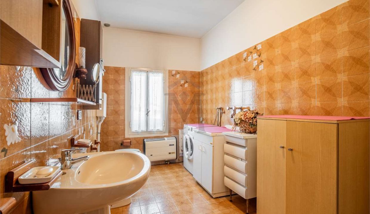 imm_41373-20250917171618-1280-