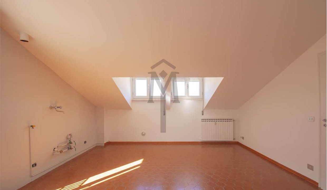 imm_41389-20251112173933-1280-