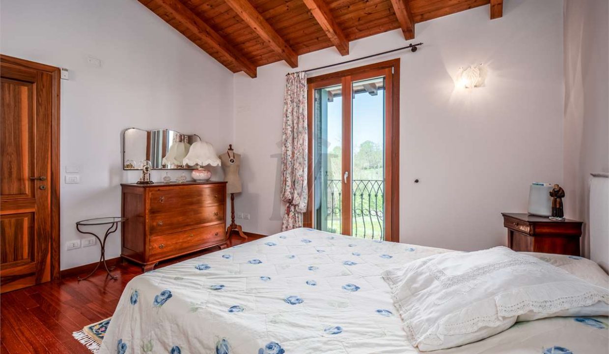 imm_41422-20250414120127-1280-