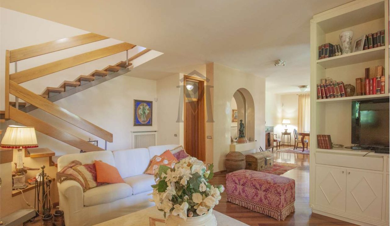 imm_42987-20250512112549-1280-