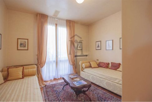 imm_42992-20250512112858-1280-