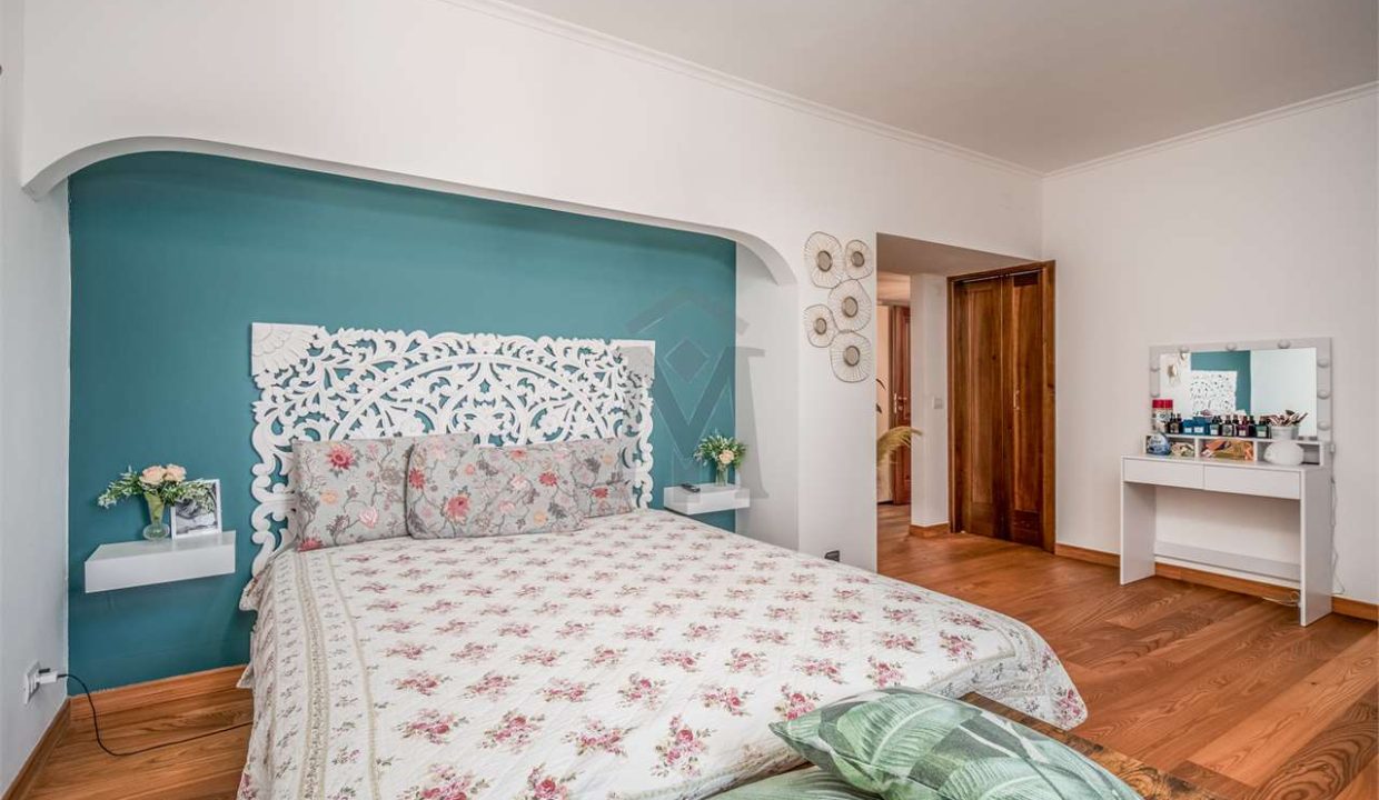 imm_44380-20250801150838-1280-