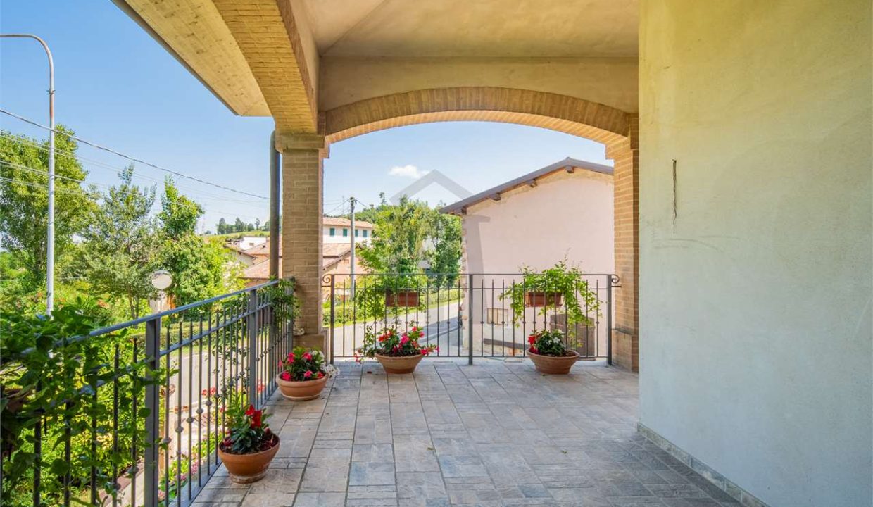 imm_44405-20250801161433-1280-