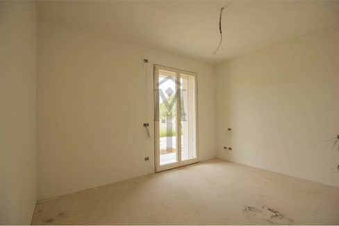 imm_44570-20250806183332-1280-