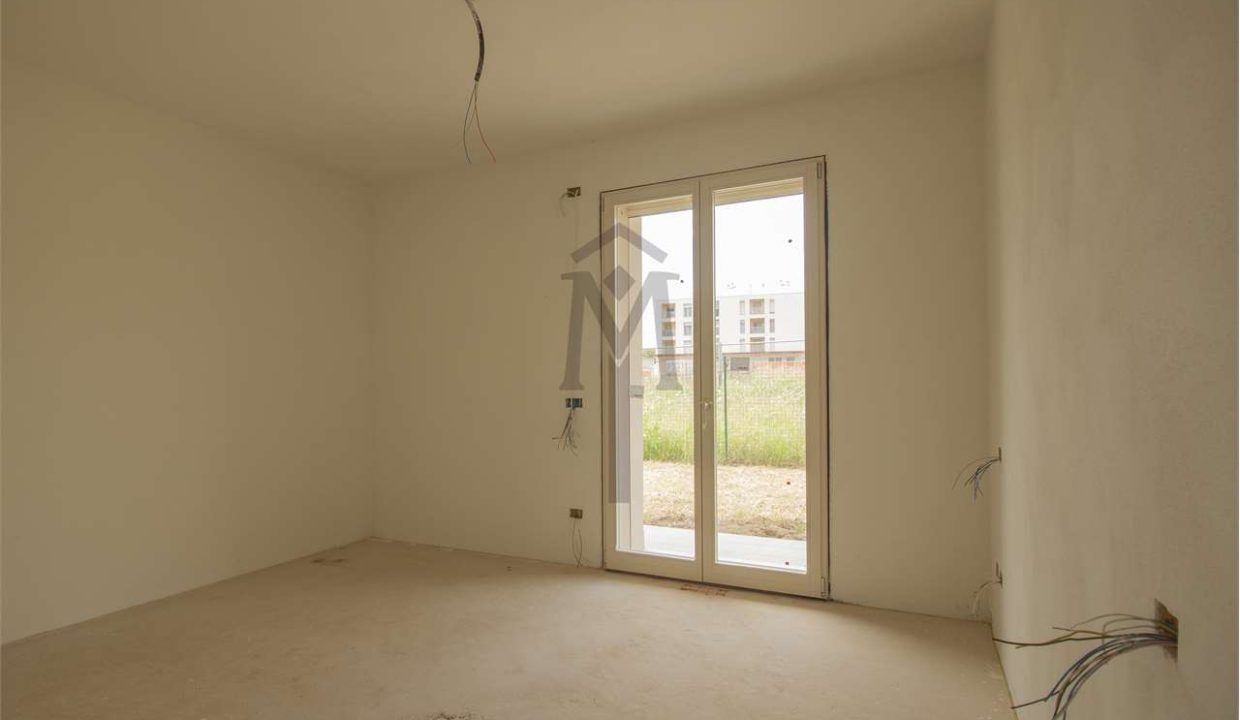 imm_44571-20250806183404-1280-