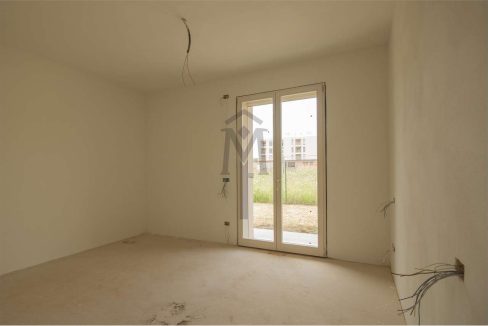 imm_44571-20250806183404-1280-