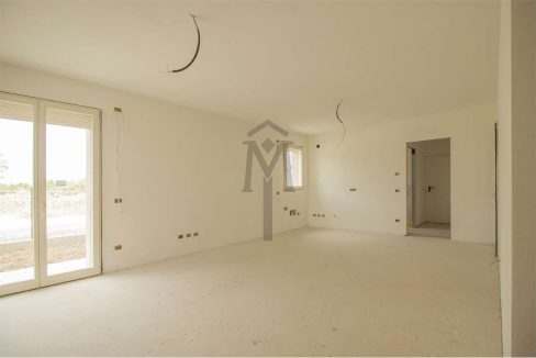 imm_44574-20250806182916-1280-