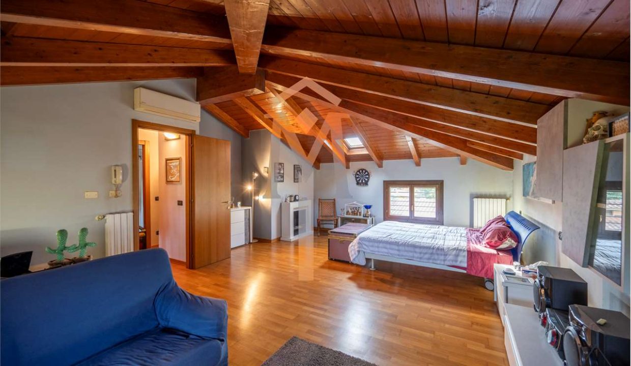 imm_44897-20250918183840-1280-