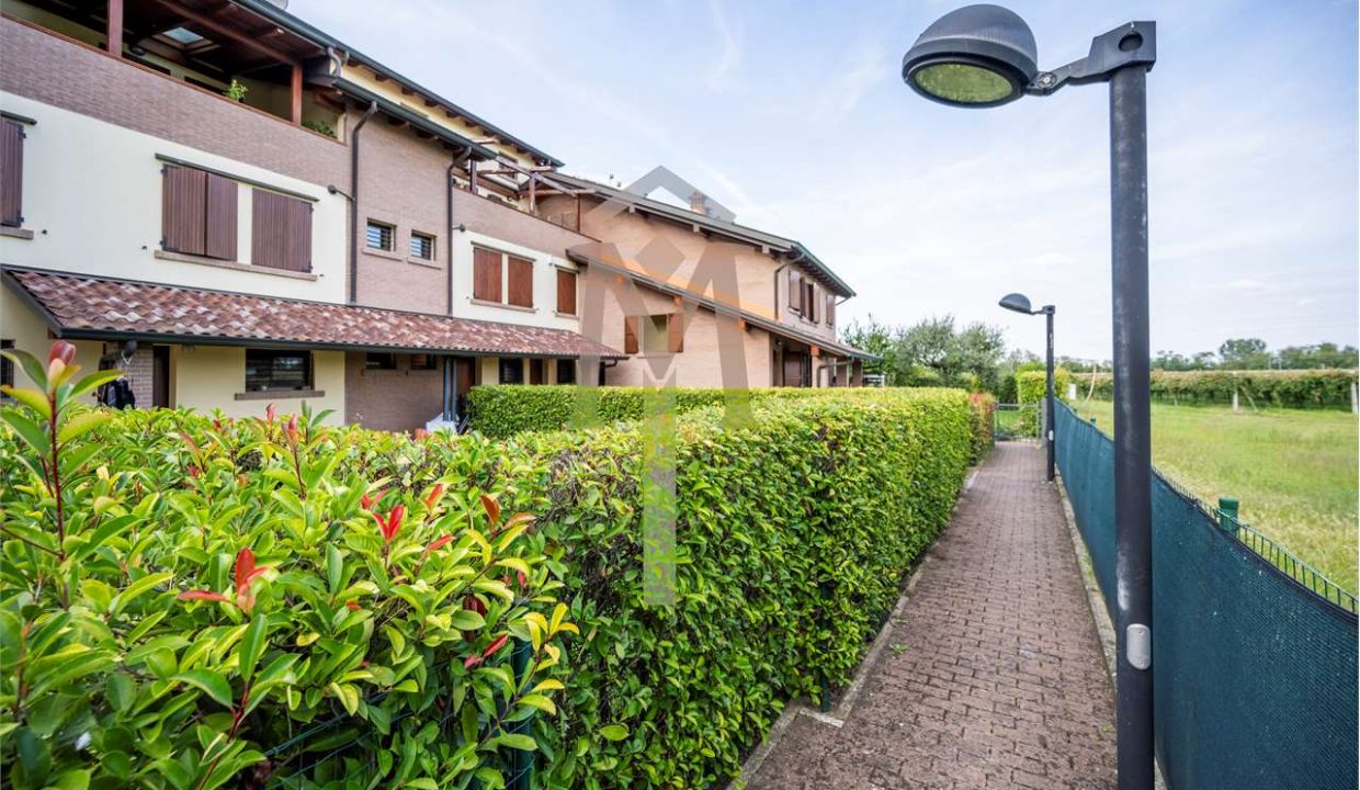 imm_44909-20250918184046-1280-