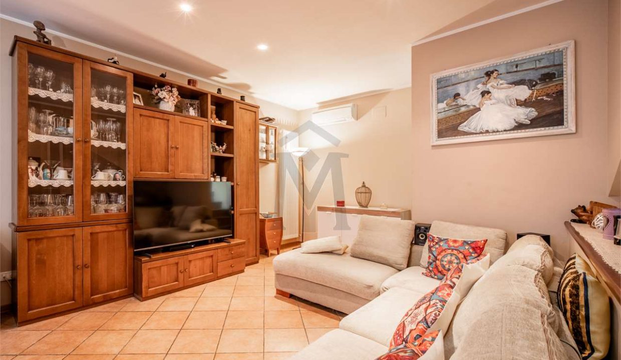 imm_45034-20250922162111-1280-