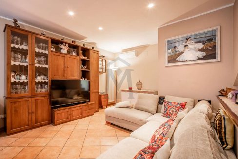 imm_45034-20250922162111-1280-