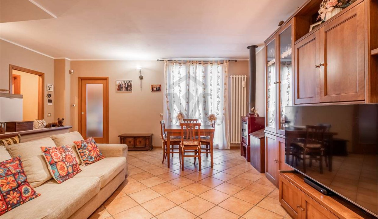 imm_45037-20250922162152-1280-