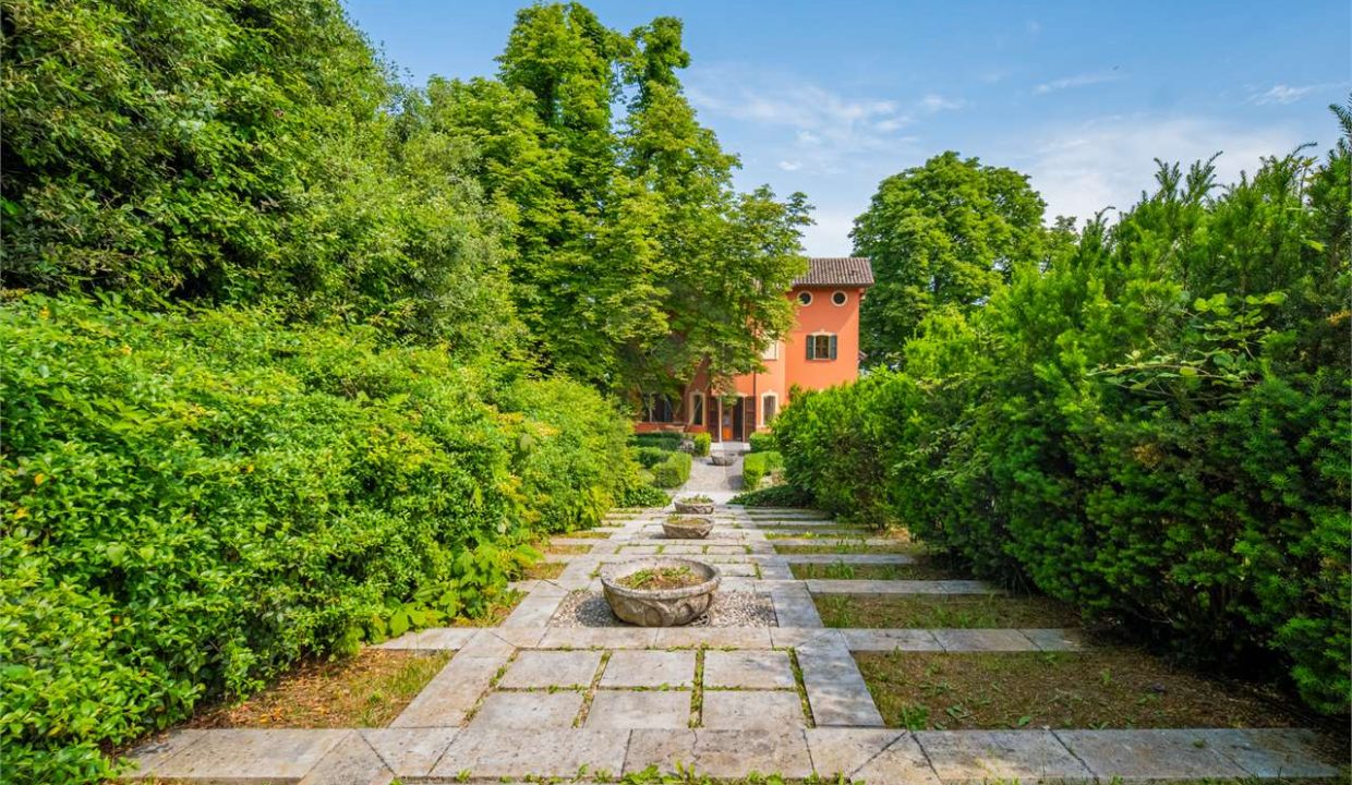 imm_45553-20251009110434-1280-