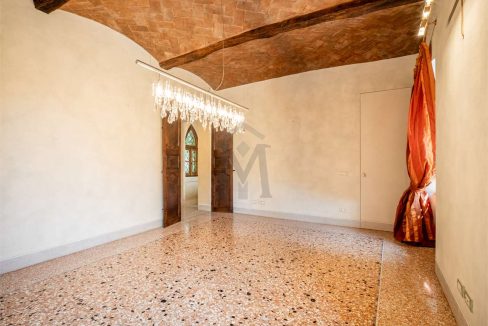 imm_45583-20251009105126-1280-