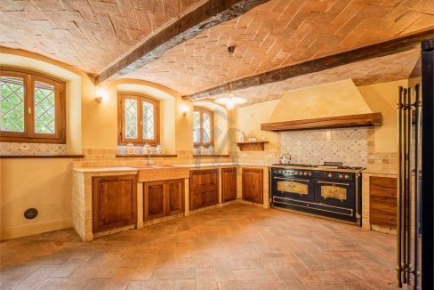 imm_45589-20251009105637-1280-