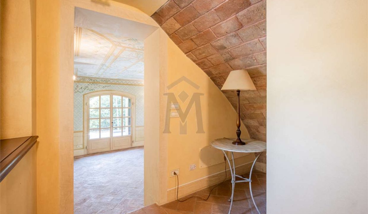 imm_45593-20251009111426-1280-