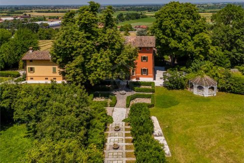 imm_45643-20251009110535-1280-