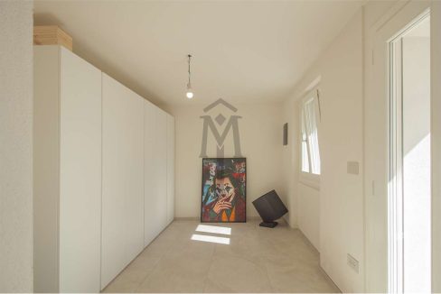 imm_45819-20251014113448-1280-