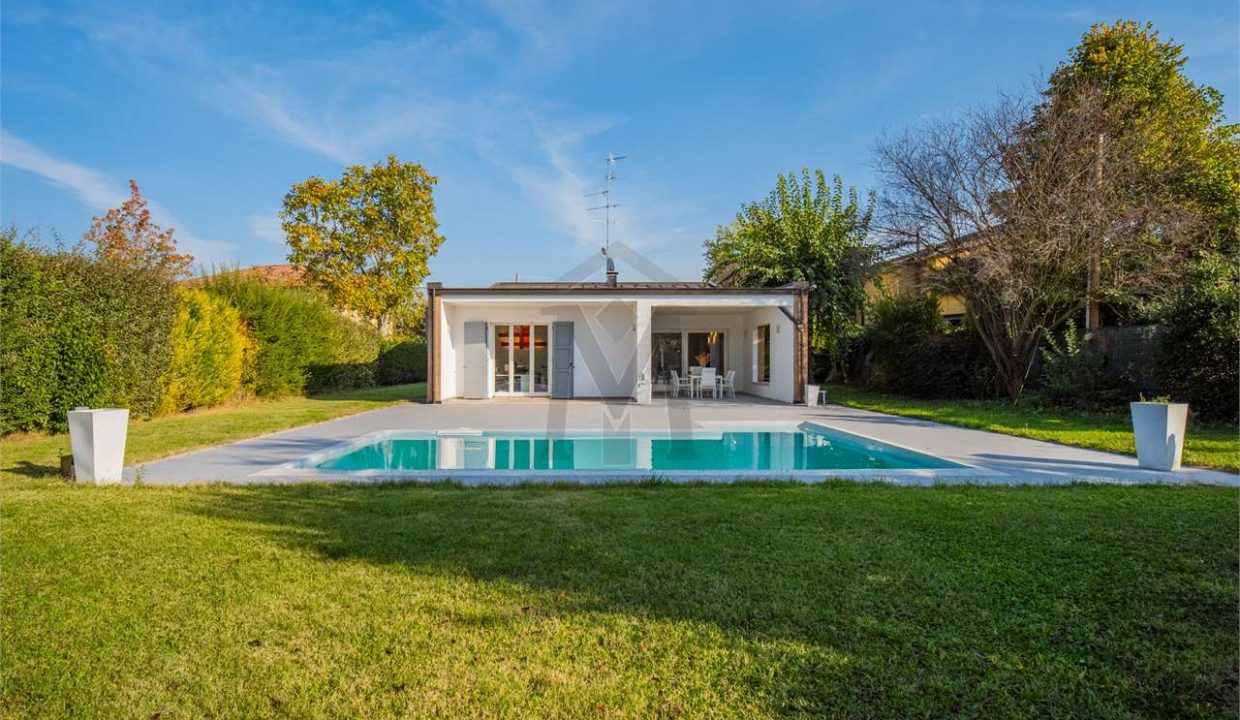 imm_45866-20251016105619-1280-