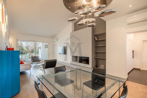 imm_45895-20251016105149-1280-