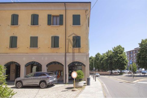 imm_45921-20251017164224-1280-