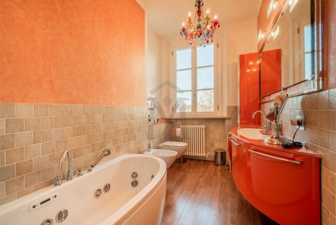 imm_46673-20251202103202-1280-