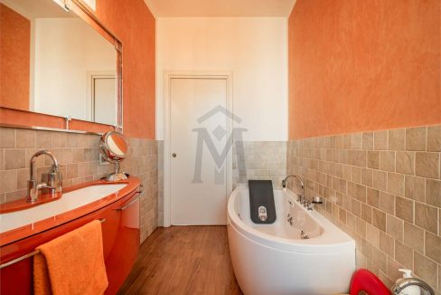 imm_46674-20251202103204-1280-