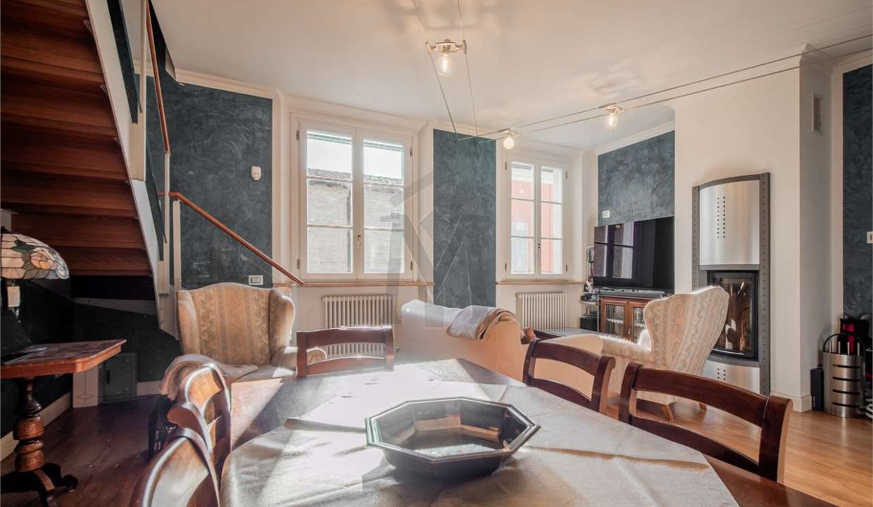 imm_46677-20251202103121-1280-