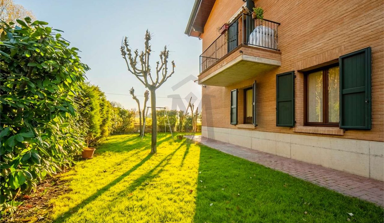 imm_46968-20251203180028-1280-