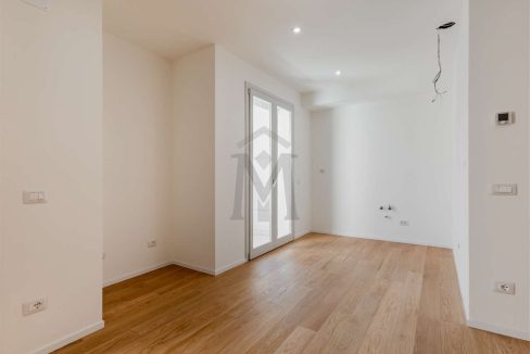 imm_47383-20251219190850-1280-