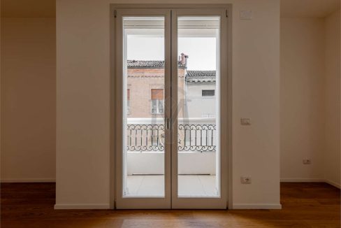 imm_47384-20251218121335-1280-