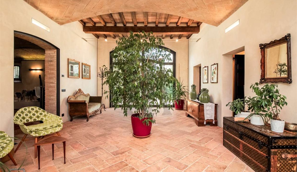 imm_35365-20251120160227-1280-