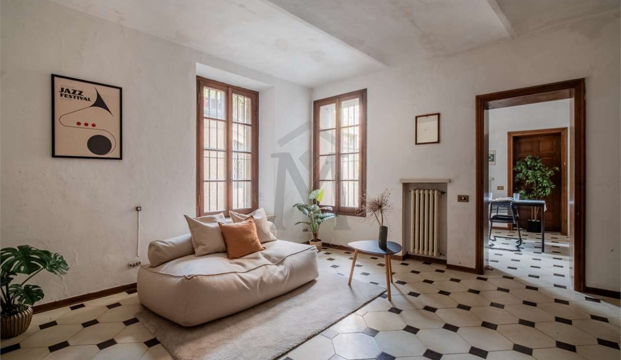 imm_43985-20250827114049-1280-