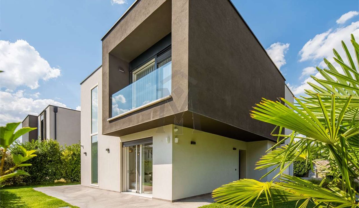 imm_44354-20250731161951-1280-