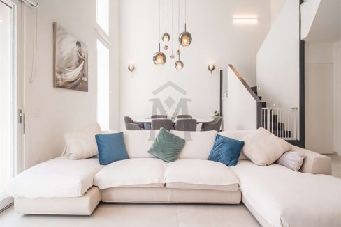 imm_44364-20250731161029-1280-