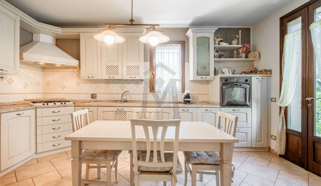 imm_44409-20250801161614-1280-