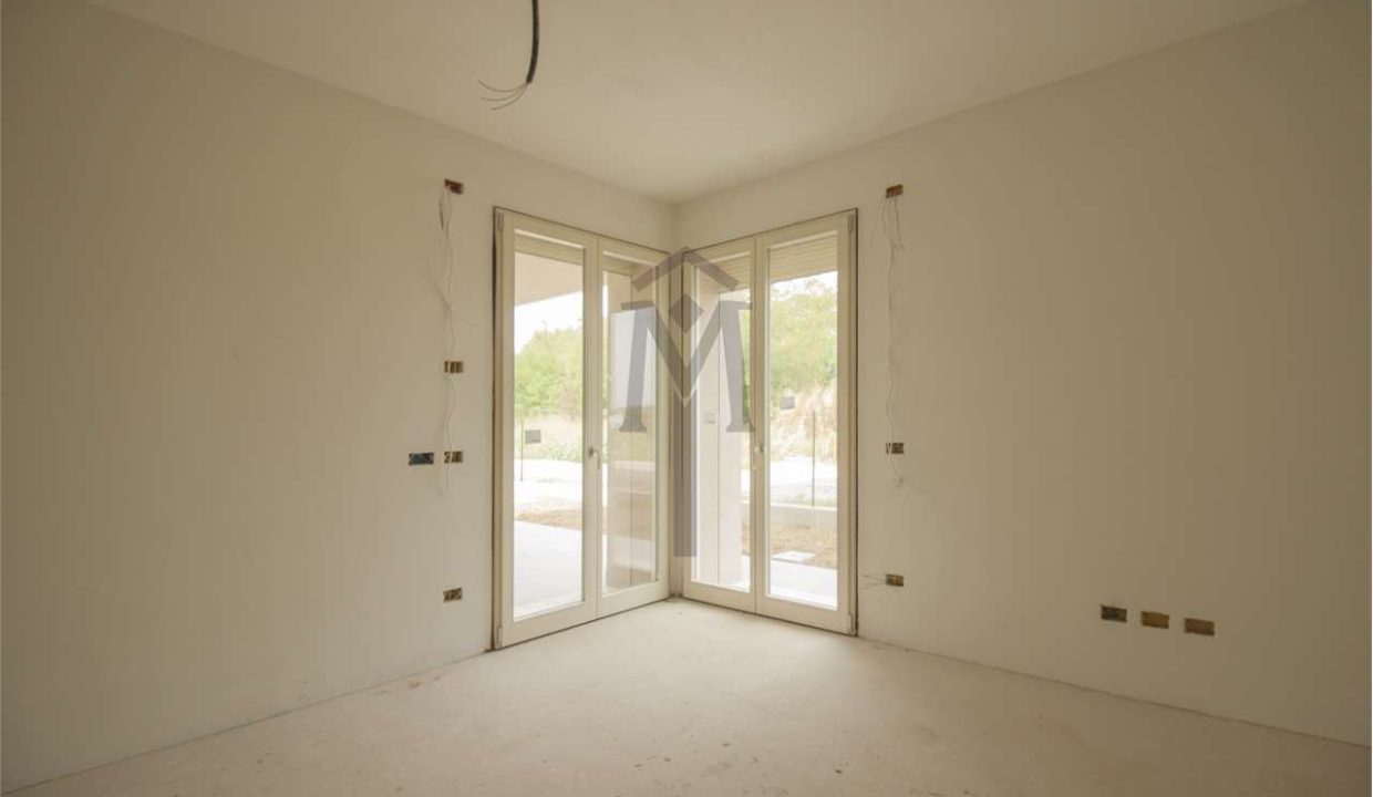 imm_44575-20250806183450-1280-