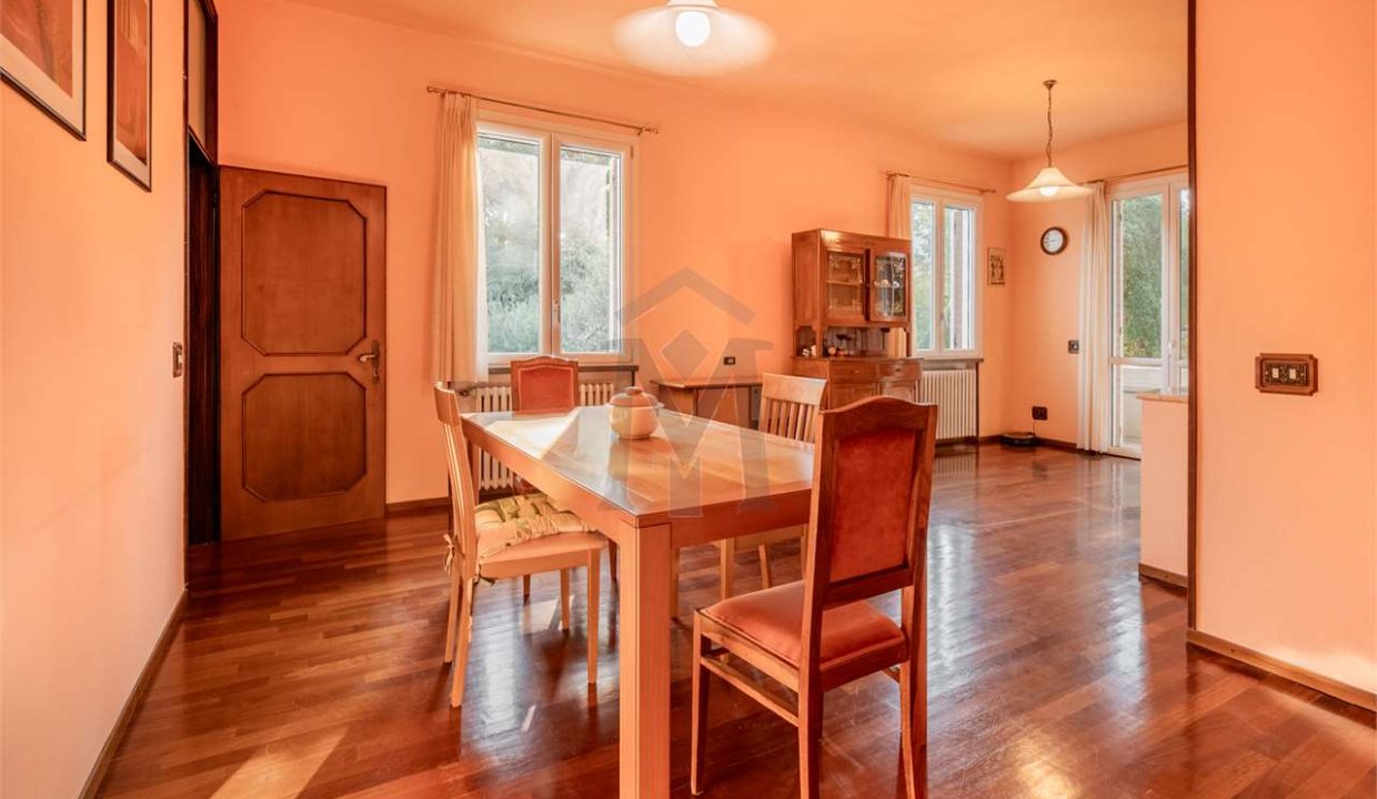 imm_45080-20250923161024-1280-