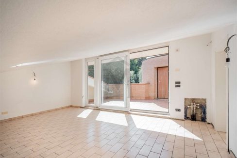 imm_45346-20250929152306-1280-