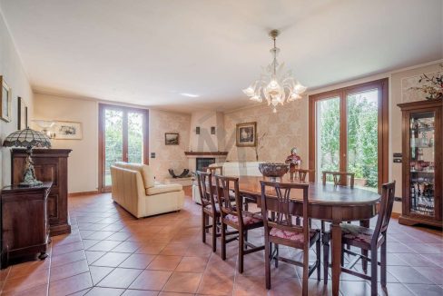 imm_45377-20250929151120-1280-