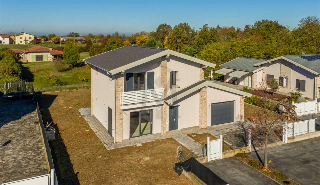 imm_46339-20251106174029-1280-